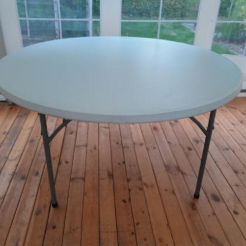 8 pers. rundt bord: ø 150 cm